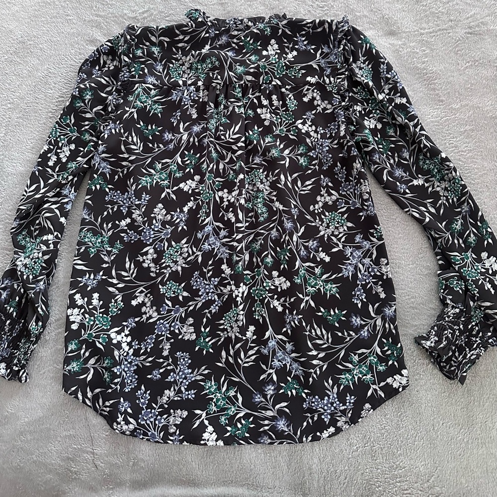 Women’s floral LOFT blouse size Extra Small